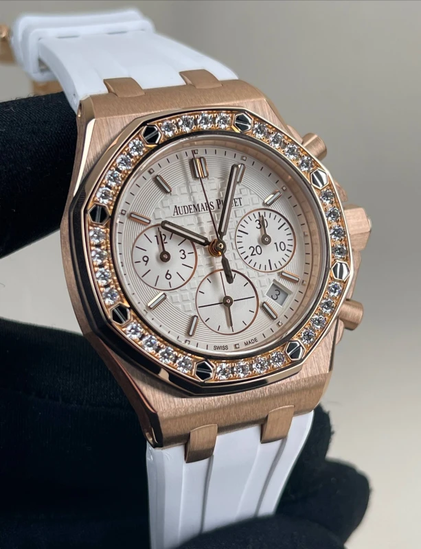 Audemars Piguet 26231OR.ZZ.D010CA.01 3