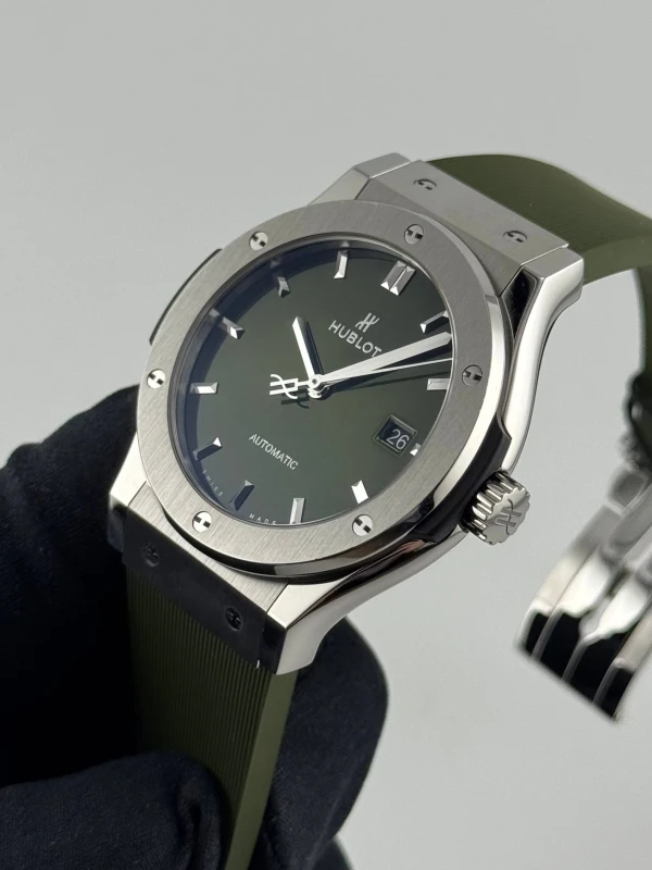 Hublot Automatic 42 mm 542.NX.8970.RX 4