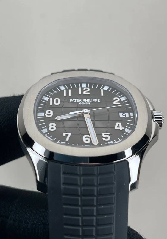 Patek Philippe 5167 5167A-001 4