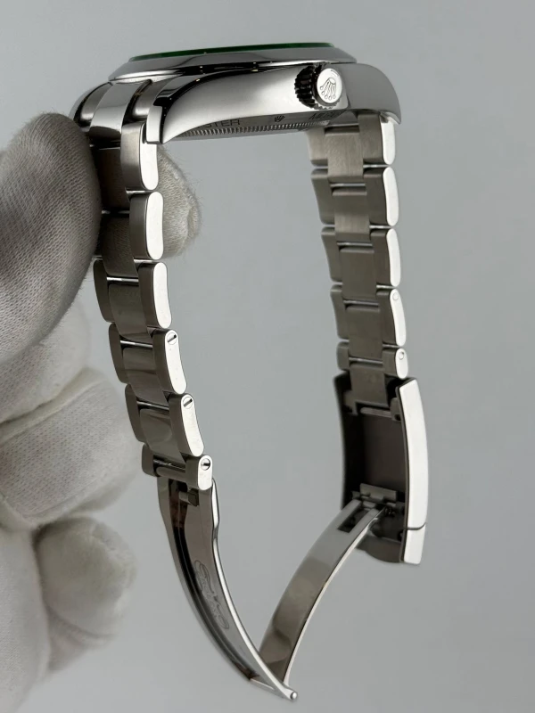 Rolex 40MM STEEL 116400gv-0002 5