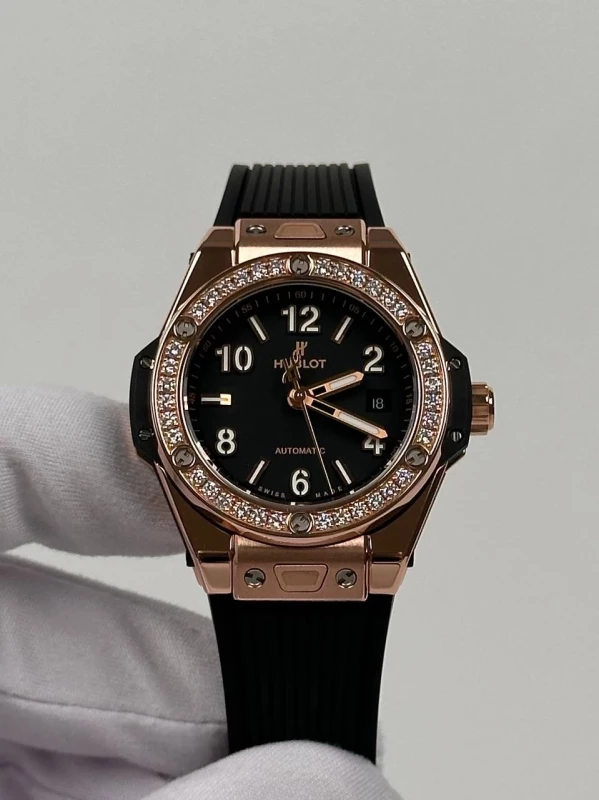 Hublot ONE CLICK KING 485.ox.1180.rx.1204 2