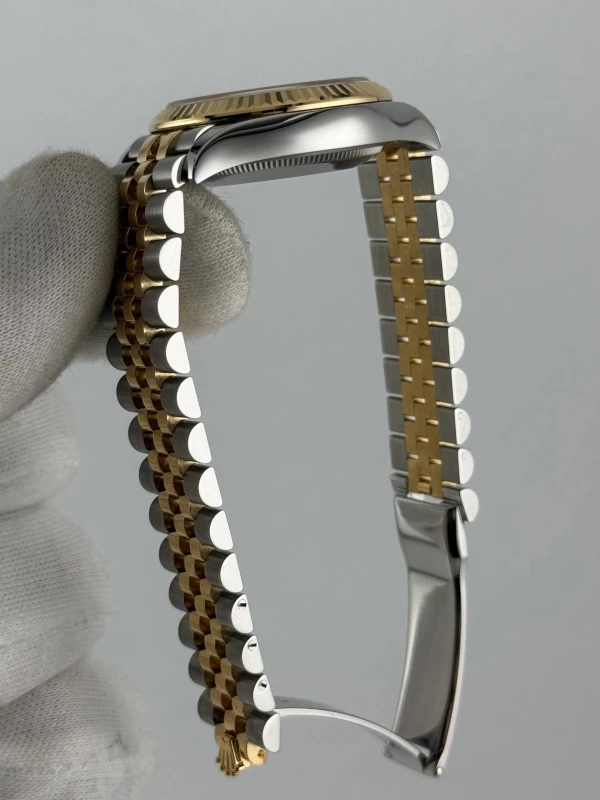 Rolex 31mm Steel and Yellow Gold 278273-0020 7