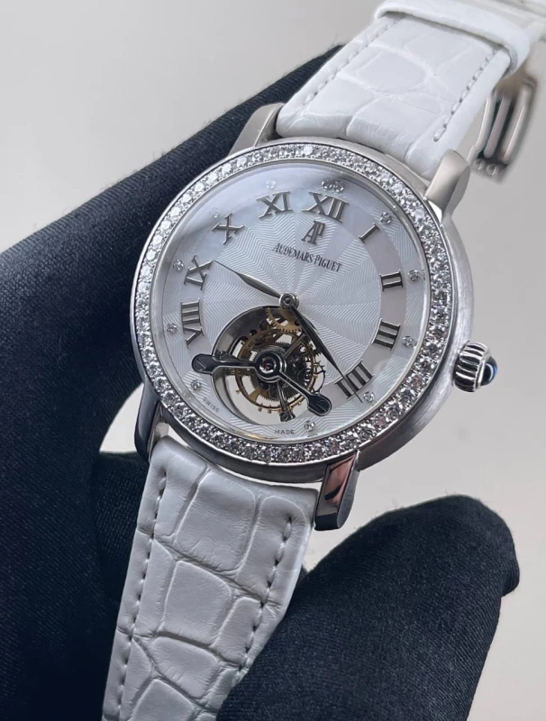Audemars Piguet Tourbillon 26084BC.ZZ.D056CR.01 6