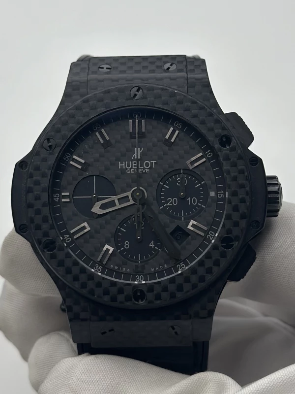 Hublot All Black Carbon 301.QX.1740.GR 2