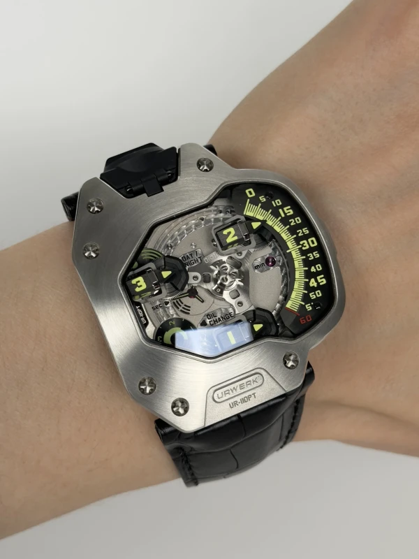 Urwerk Platinum Titanium UR-110 6