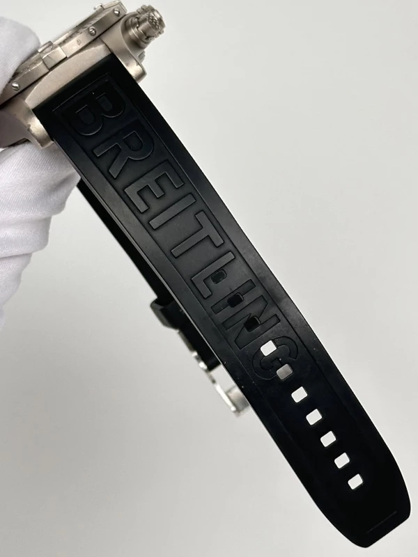 Breitling Chronograph Automatic E13360 7