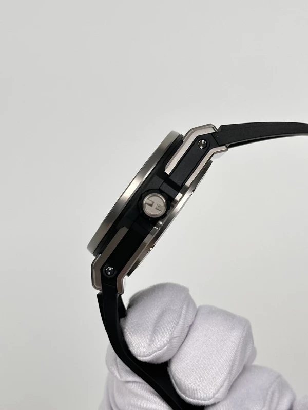 Hublot  Meca-10 45mm 414.ni.1123.rx 6