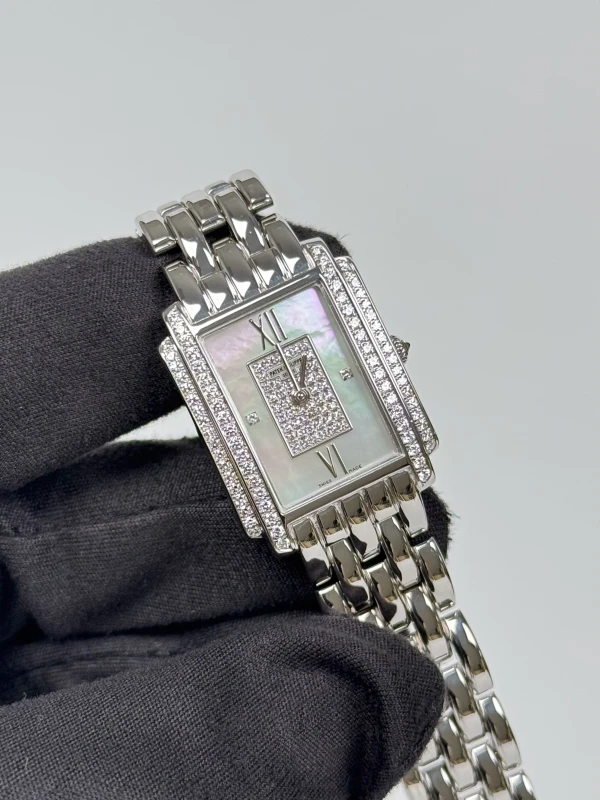Patek Philippe Quartz White Gold & Diamonds 4825/120G 3