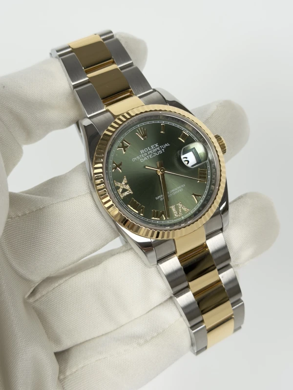 Rolex 36 mm, Oystersteel and yellow gold 126233-0026 2