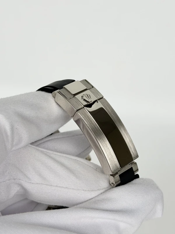 Rolex Oyster, 42 mm, white gold 226659-0002 5