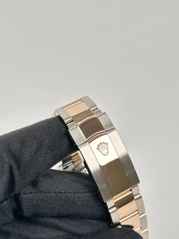 Rolex 36mm Steel and Everose Gold 126231-0024 7