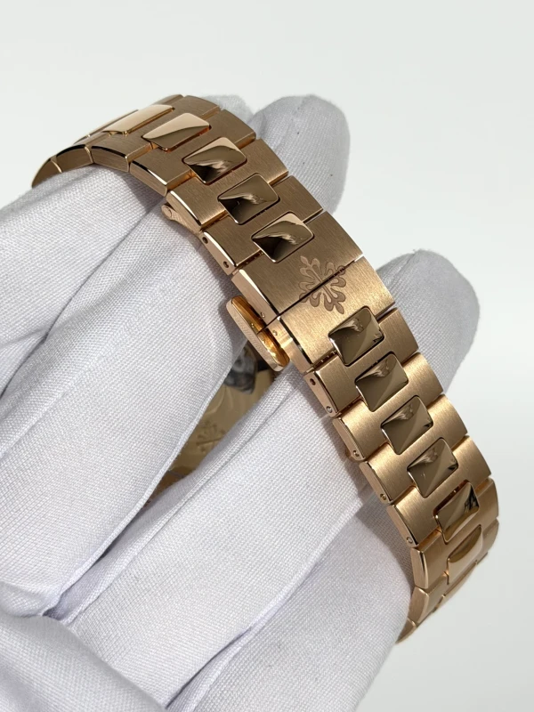 Patek Philippe Travel Time Chronograph  5990/1R-001 4