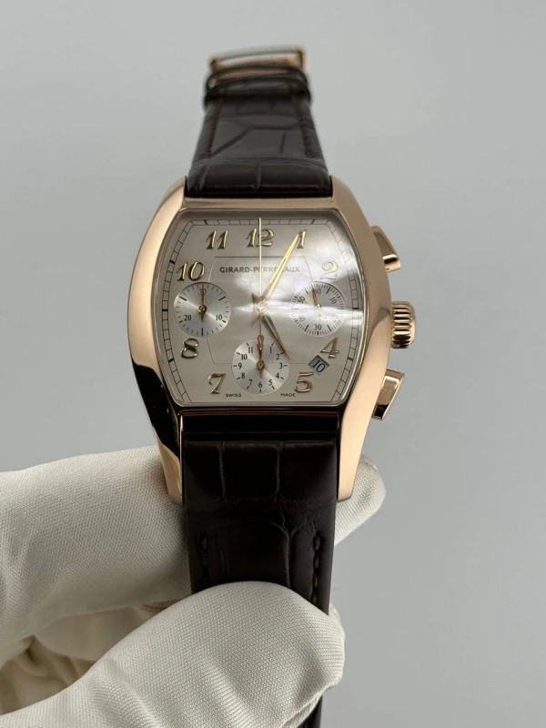 Girard Perregaux Chronograph  27650-52-122-BAEA 9