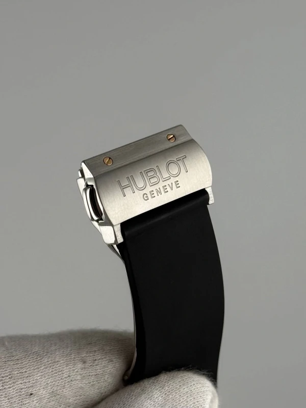 Hublot Classic Chronograph 1921.NL40.7 9