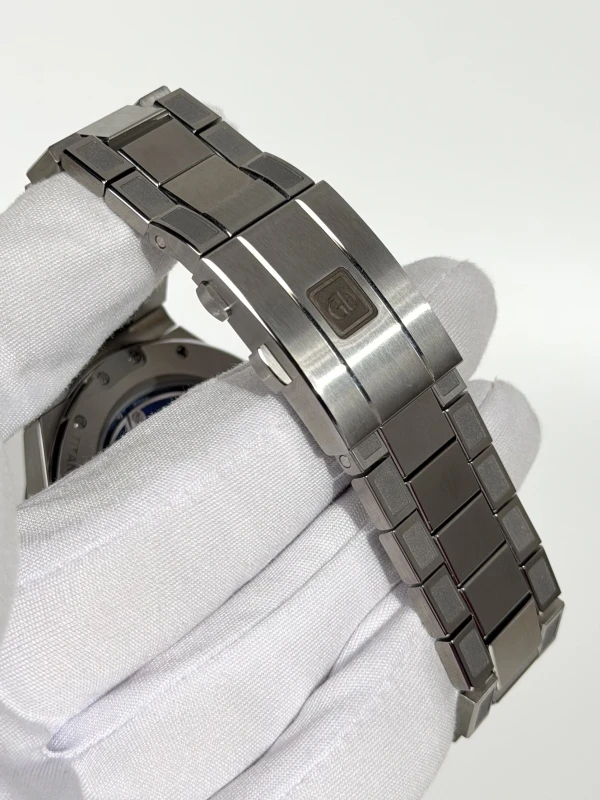 Greubel Forsey BALANCIER 3 BALANCIER 3 Titanium bracelet 4