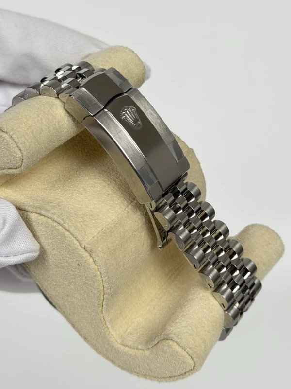 Rolex 41 mm, steel and white gold 126334-0018 4