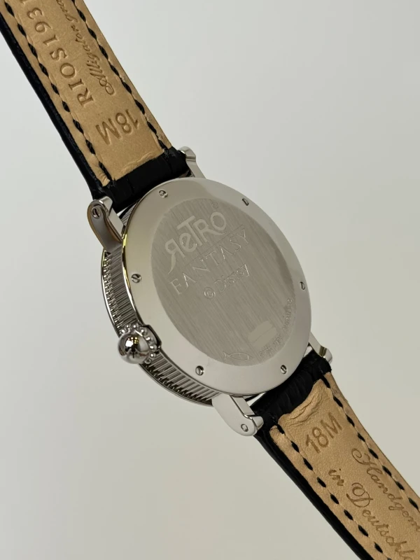 Gerald Genta Mickey Mouse M.10 9