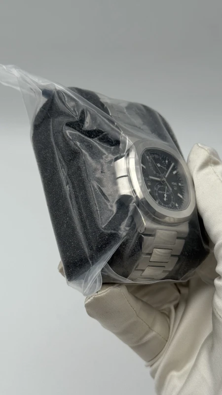 Patek Philippe TRAVEL TIME CHRONOGRAPH  5990/1A-001 5
