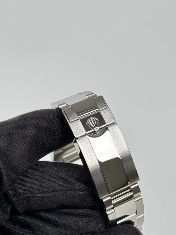 Rolex 40mm Steel 116710LN-0001 7