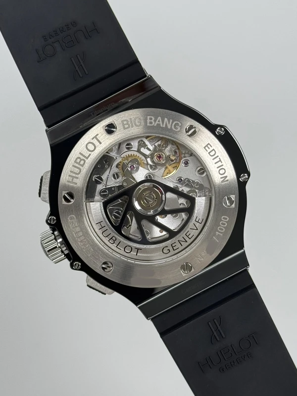Hublot Limited Edition Luna Rossa 301.CM.131.RX.LUN06 9