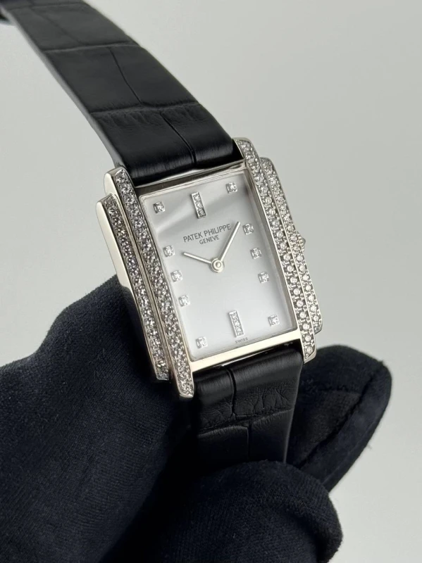 Patek Philippe 4825 4825/100J 9