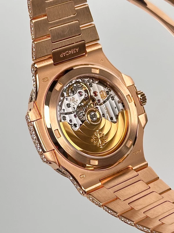 Patek Philippe 5711/1 5711/1R-001 Tun 9