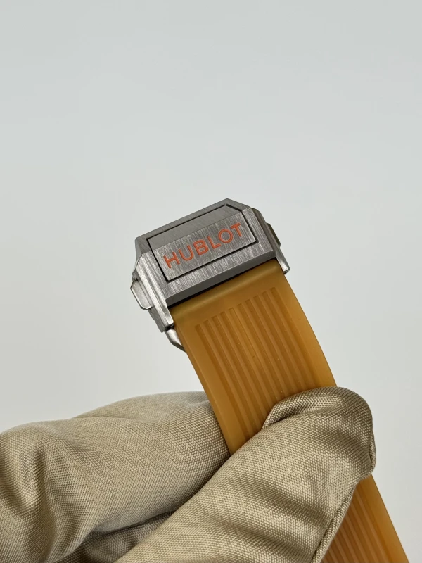 Hublot TOURBILLON AUTOMATIC ORANGE SAPPHIRE 419.JO.0120.RT 6