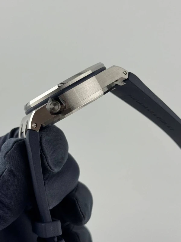 Audemars Piguet Diver 15720ST.OO.A027CA.01 9