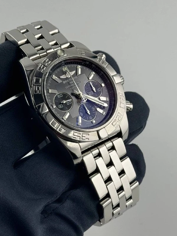 Breitling 44 mm AB011012/F546/375A 8