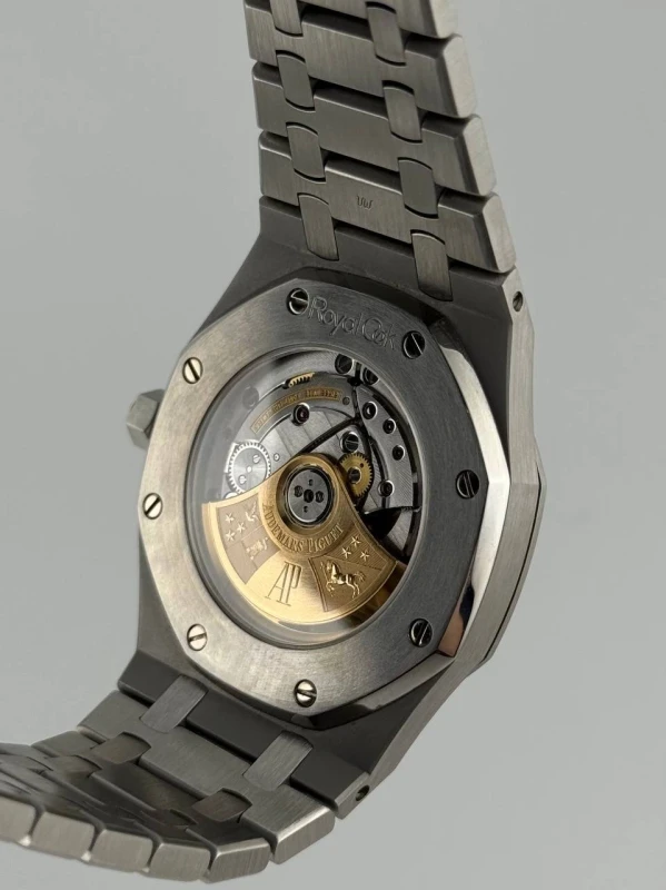 Audemars Piguet Selfwinding 39 mm 15300ST.OO.1220ST.02 7