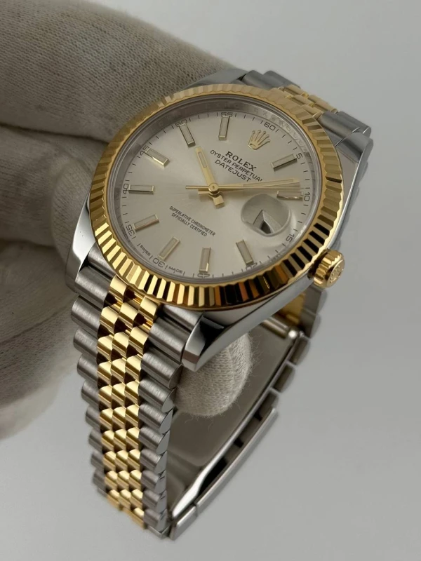 Rolex 41 mm, steel and yellow gold 126333-0002 4