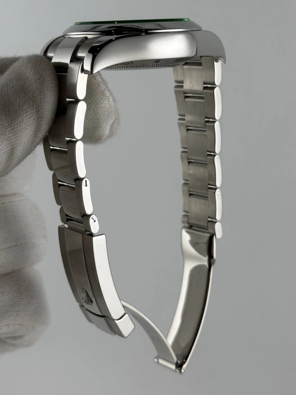 Rolex 40MM STEEL 116400gv-0002 6