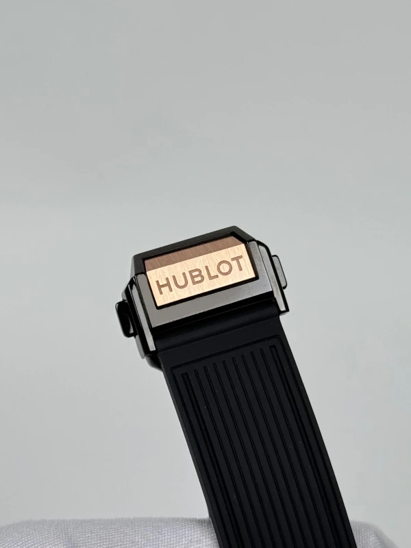 Hublot One Click 39 mm King Gold Pave  465.OX.1180.RX.1604 8