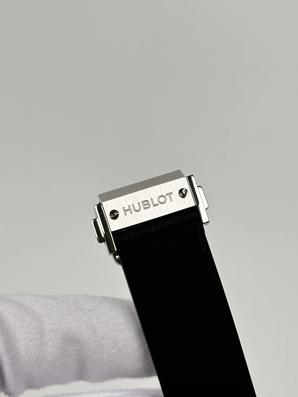 Hublot Automatic 38  565.NX.1470.RX.1204 8