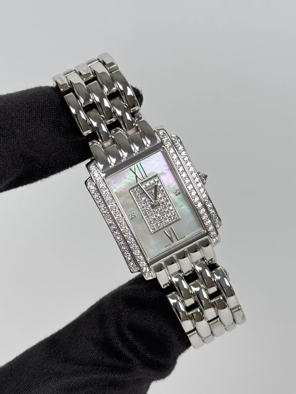 Patek Philippe Quartz White Gold & Diamonds 4825/120G 2
