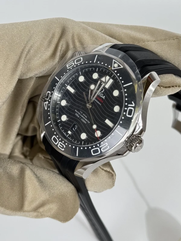 Omega Diver 300M Omega Co‑Axial Master Chronometer 42 mm 210.32.42.20.01.001 4