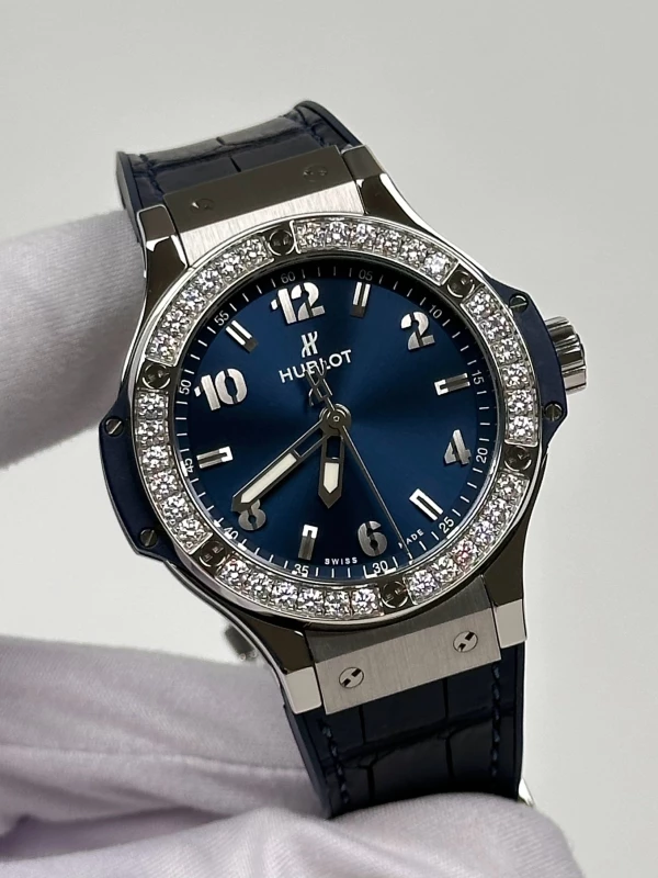 Hublot Bang Steel Blue Diamonds 38mm  361.SX.7170.LR.1204 3