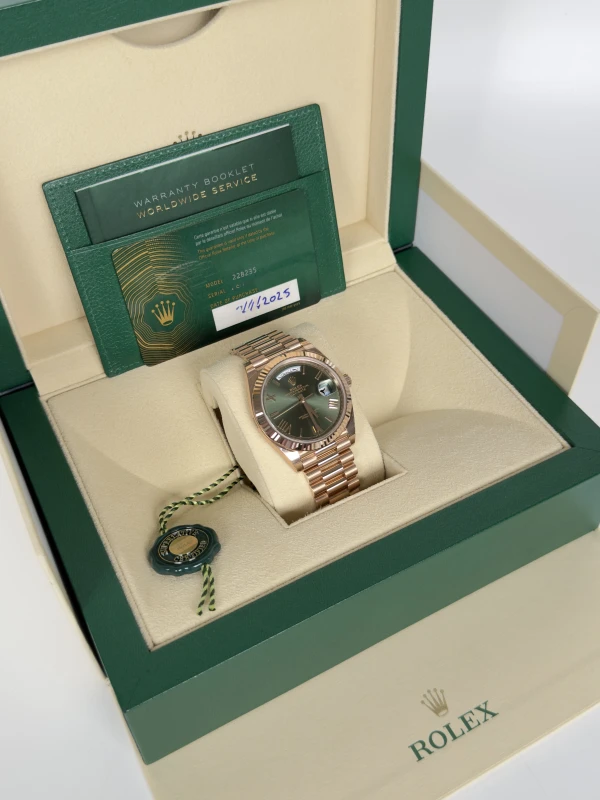 Rolex 40 mm Everose Gold 228235-0025 7