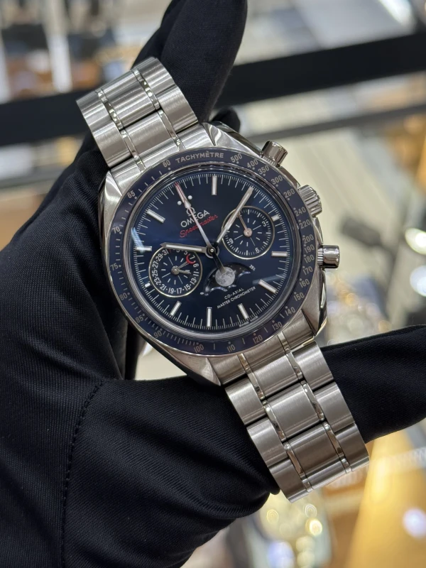 Omega Moonwatch Omega Co-Axial Master Chronometer Moonphase Chronograph 304.33.44.52.03.001 3