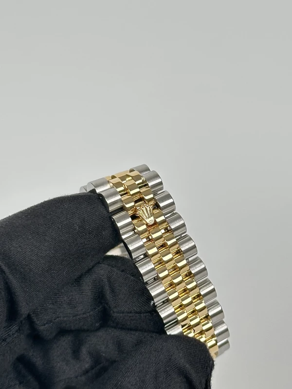 Rolex 36mm Steel and Yellow Gold 116233-0208 7