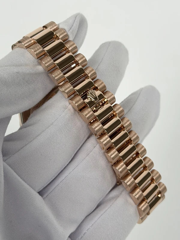 Rolex II 41mm 218235 3