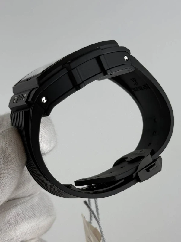 Hublot MECA-10 BLACK MAGIC 614.CI.1170.RX 7