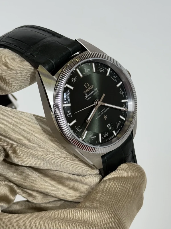 Omega CONSTELLATION GLOBEMASTER 130.33.41.22.10.001 3