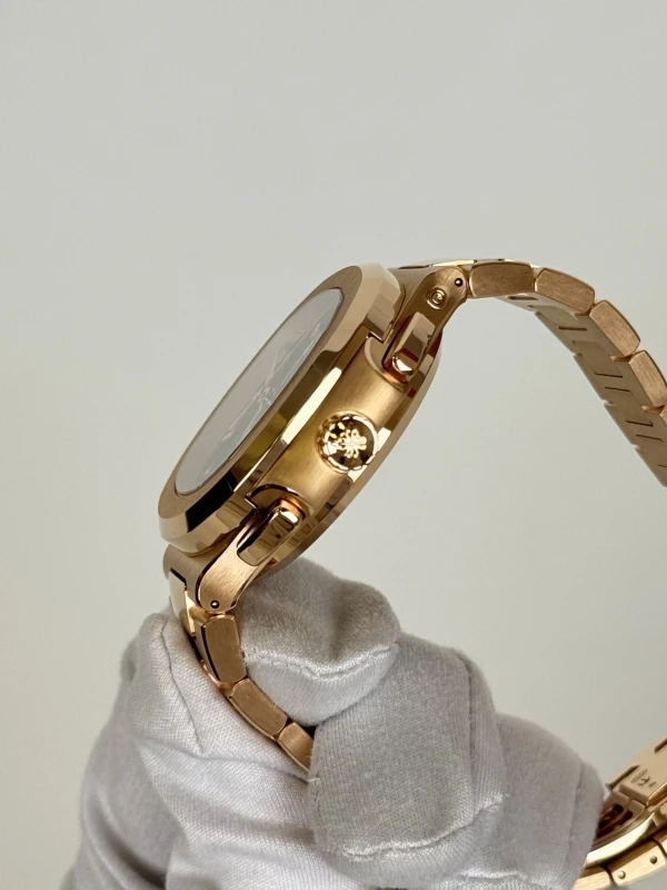 Patek Philippe Travel Time Chronograph  5990/1R-001 4