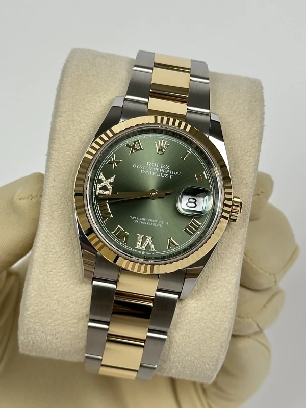 Rolex 36 mm, Oystersteel and yellow gold 126233-0026 4