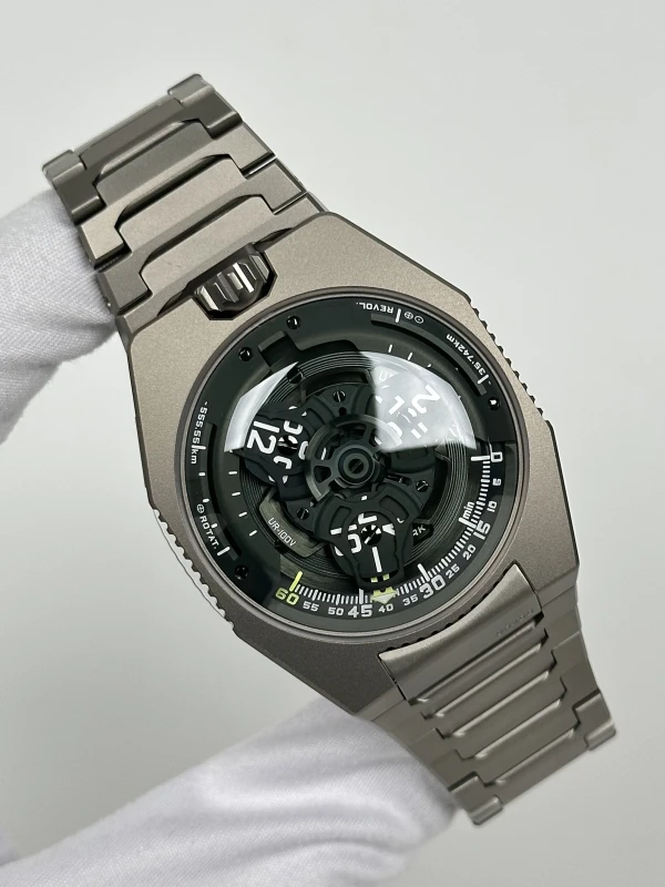 Urwerk Magic T Hunter Green UR-100V Magic T 2