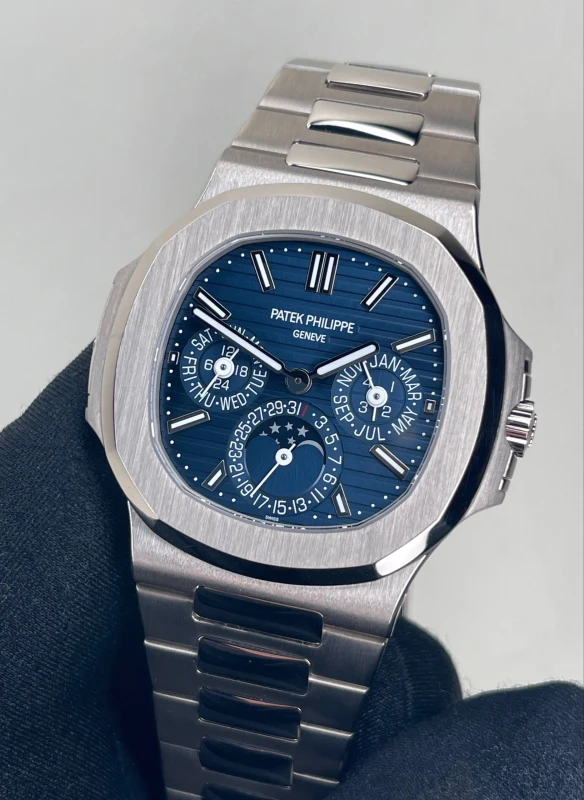 Patek Philippe 5740 5740/1G-001 2