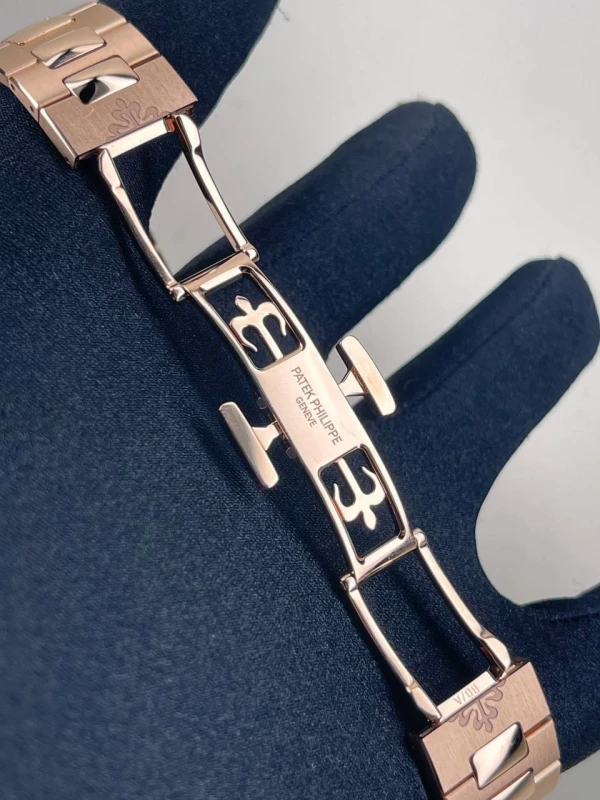 Patek Philippe Travel Time Chronograph  5990/1R-001 6