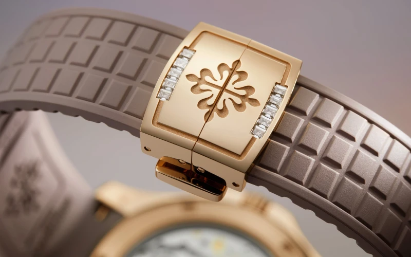 Patek Philippe Minute Repeater Haute Joaillerie 5260/355R-001 4