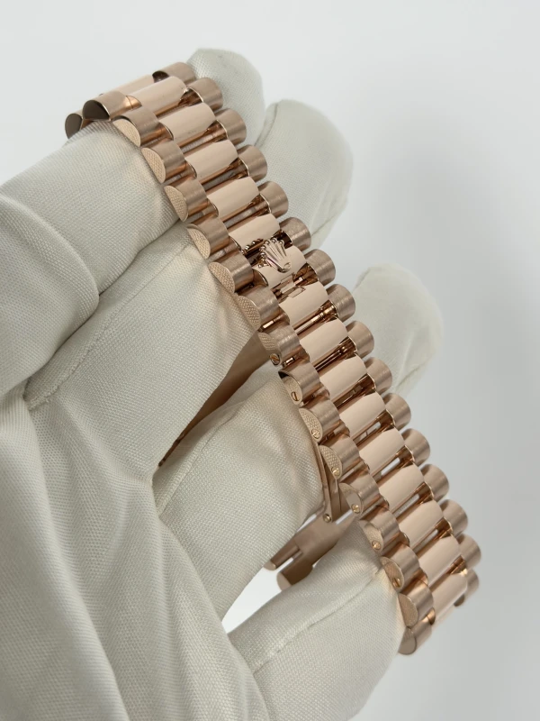 Rolex 40 mm Everose Gold 228235-0025 4